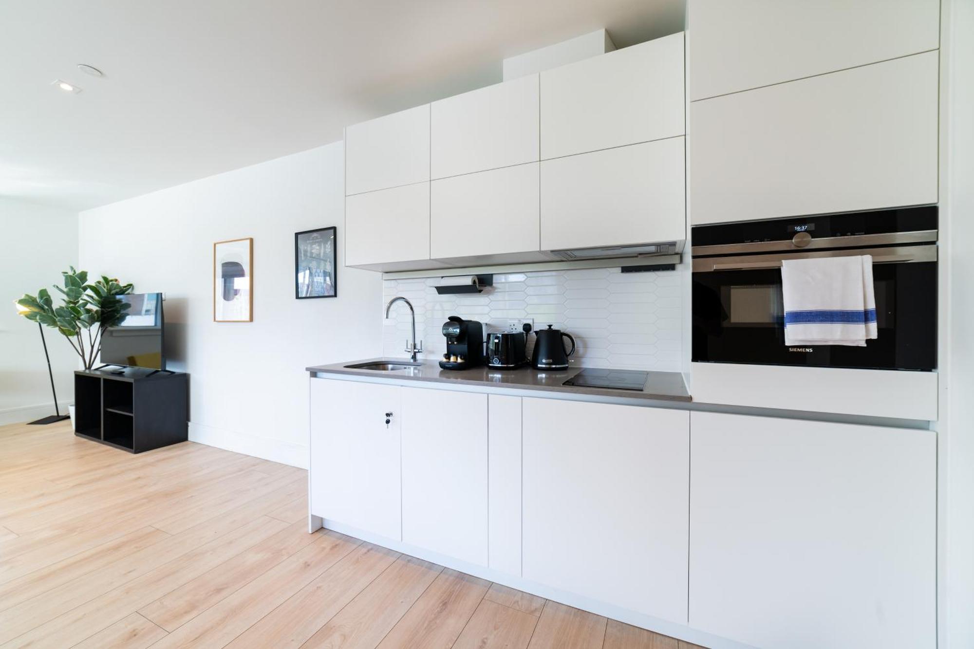 런던 Stylish Retreats On Olympic Way 아파트 외부 사진