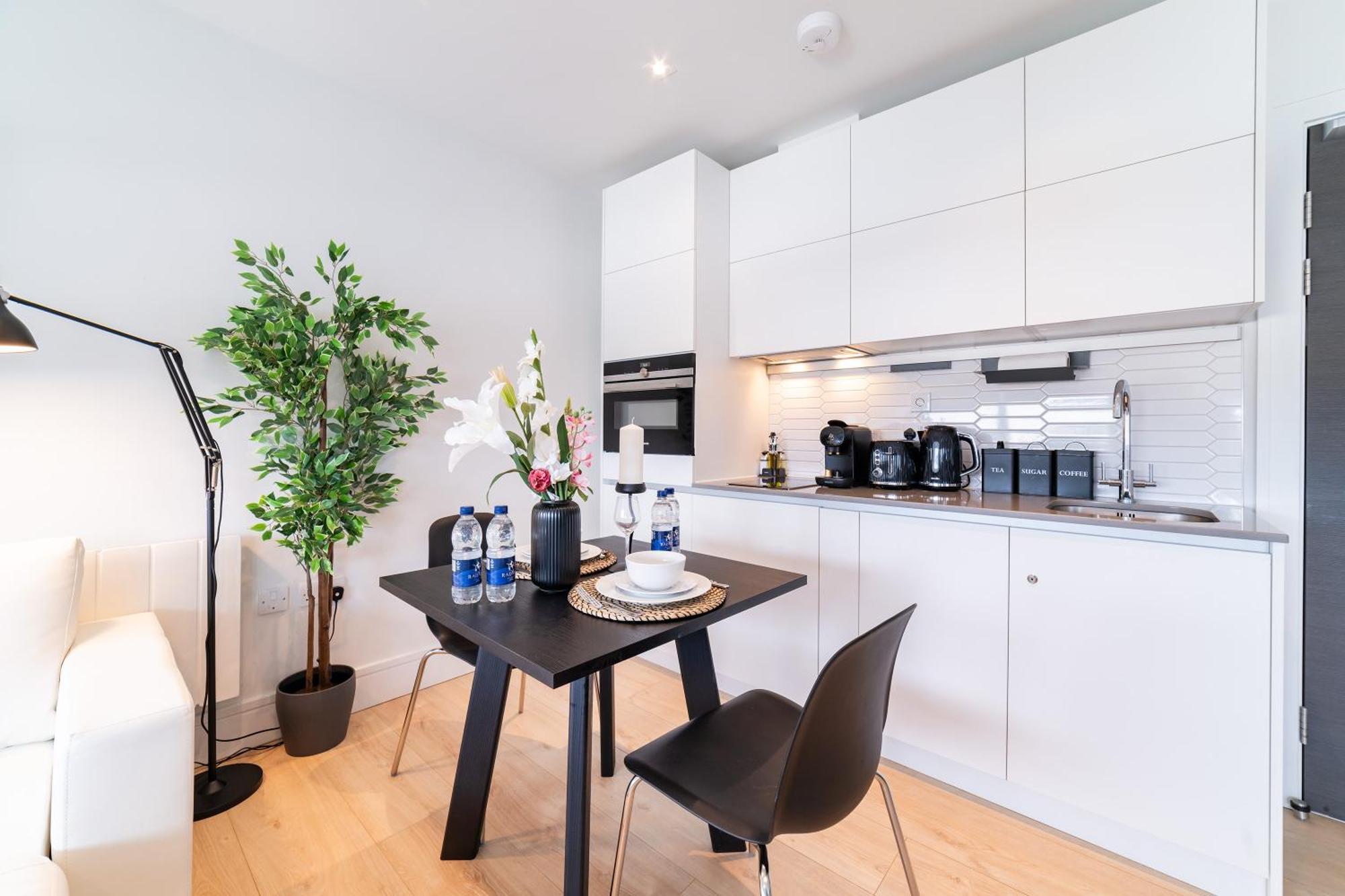 런던 Stylish Retreats On Olympic Way 아파트 외부 사진