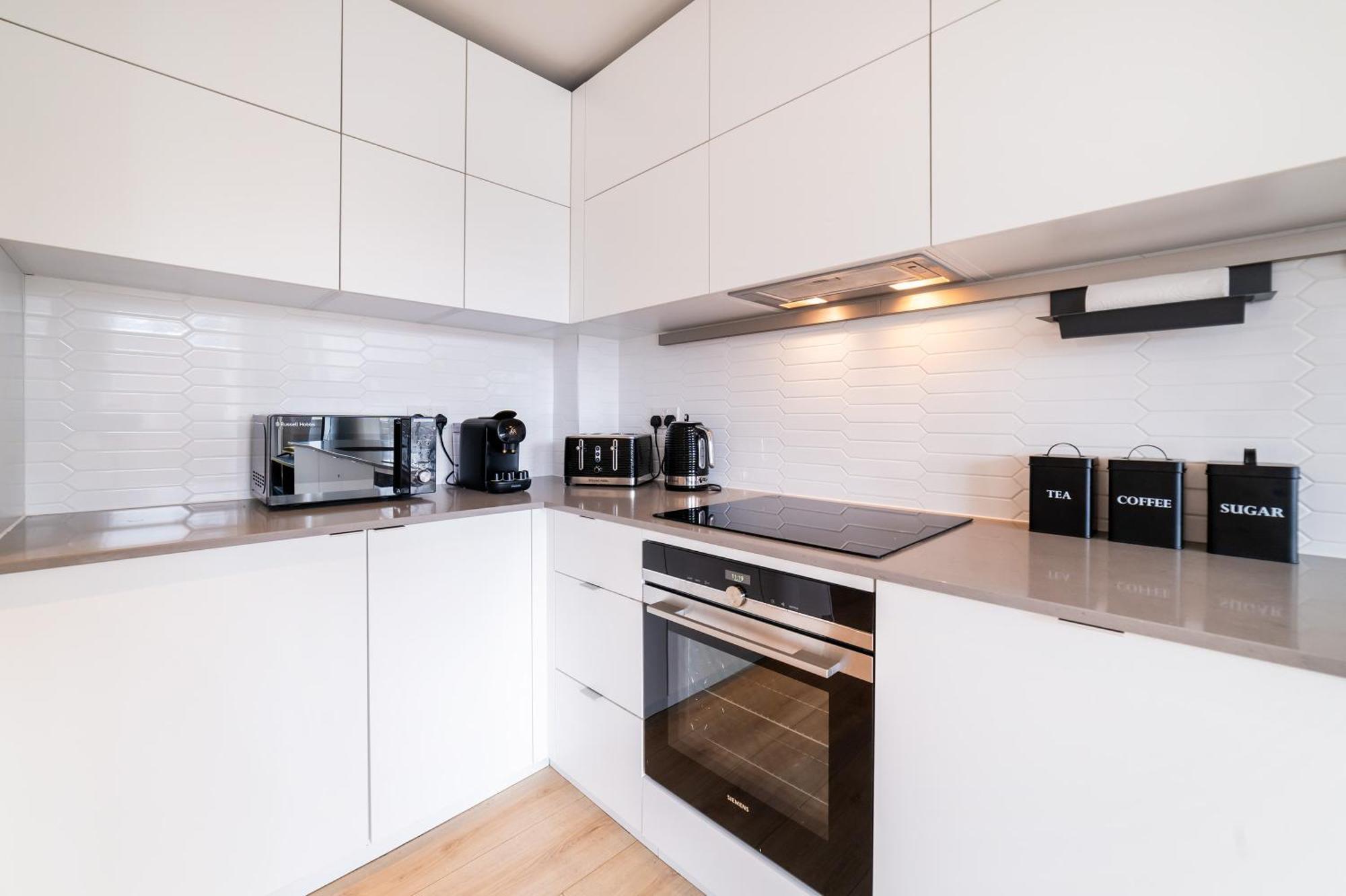 런던 Stylish Retreats On Olympic Way 아파트 외부 사진