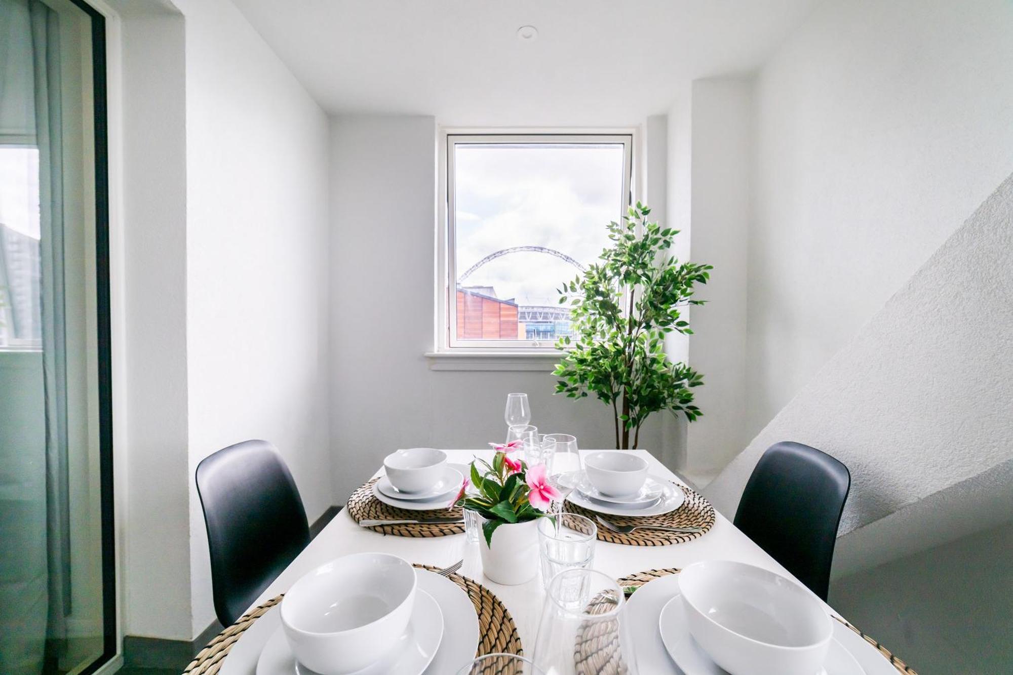 런던 Stylish Retreats On Olympic Way 아파트 외부 사진