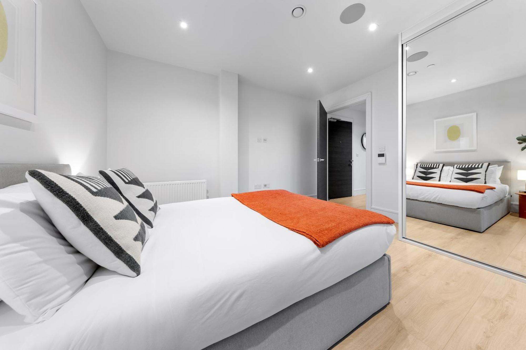 런던 Stylish Retreats On Olympic Way 아파트 외부 사진